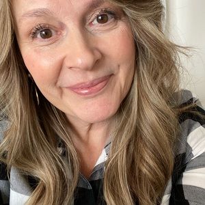 Meet your Posher, Roni